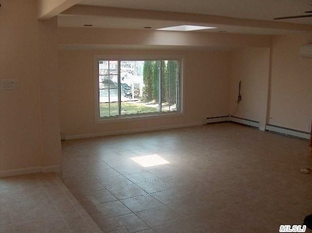 405 Little East Neck Rd S - Photo 3 of 15