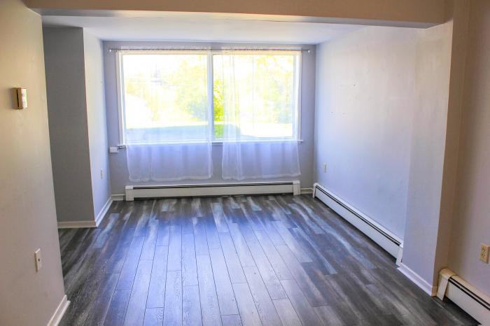 440 Woolastook Dr - Photo 2 of 6