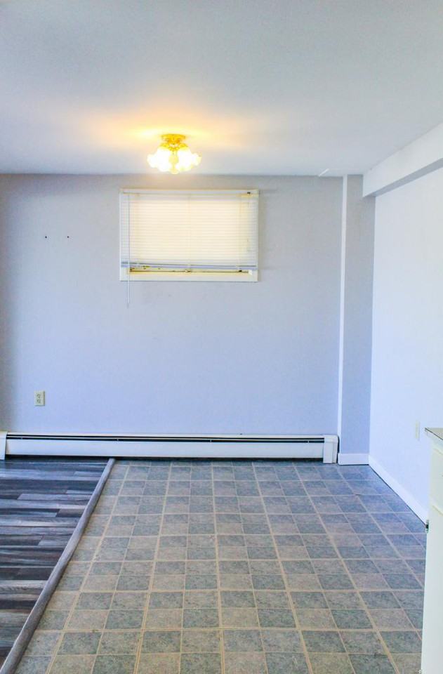 440 Woolastook Dr - Photo 3 of 6