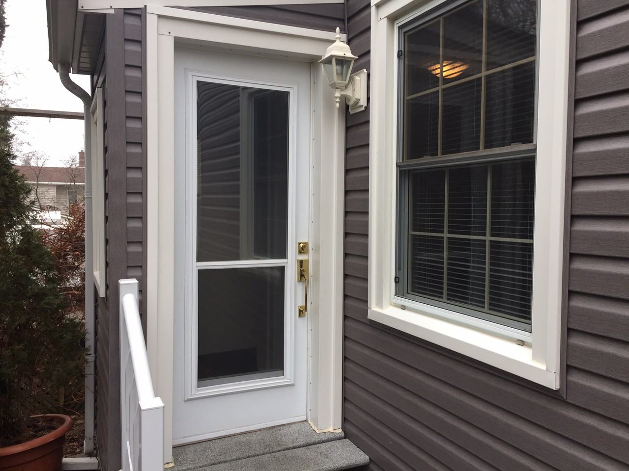 5747 Brookfield Avenue - Photo 3 of 15