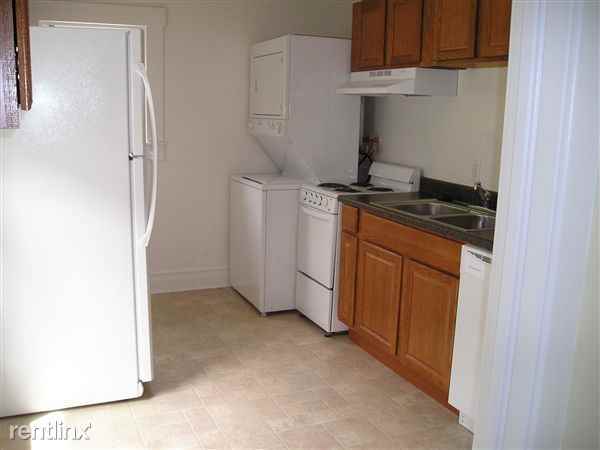 416 Hamilton Pl - Photo 3 of 47