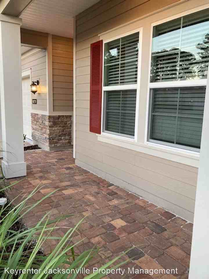 10211 Moran Ct - Photo 3 of 31