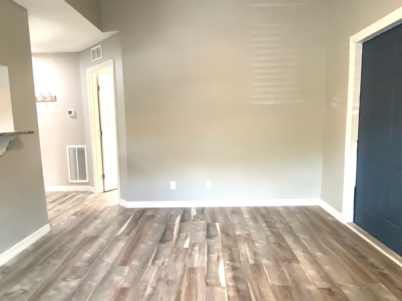 8642 Mallard Reserve Dr #201 - Photo 3 of 17