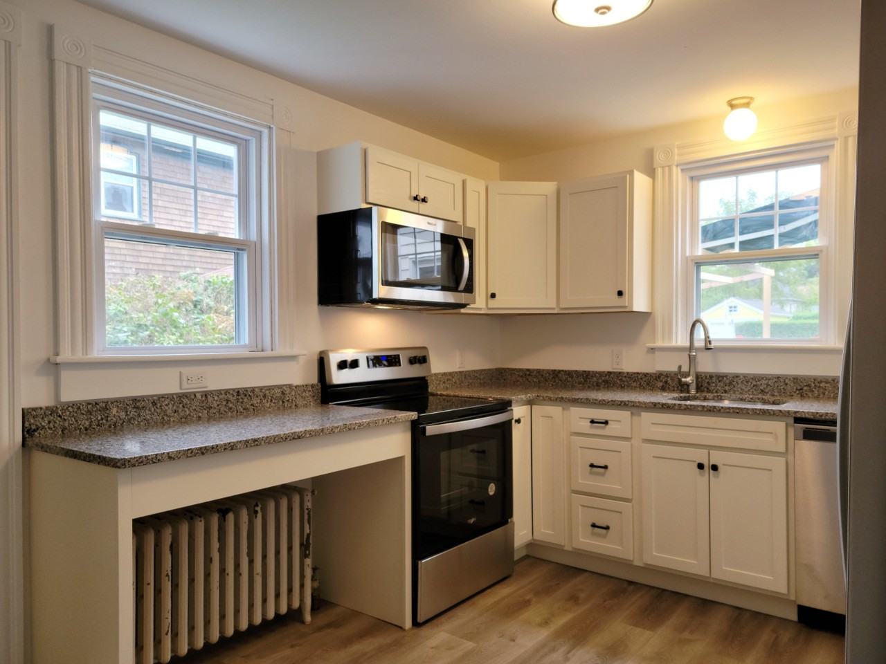 44 Bedlow Ave - Photo 2 of 7