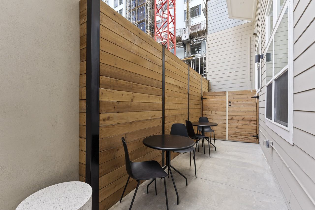 Common Jefferson - Photo 4 of 6