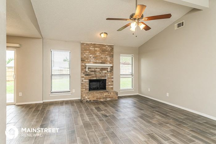3516 7th St - Photo 3 of 16