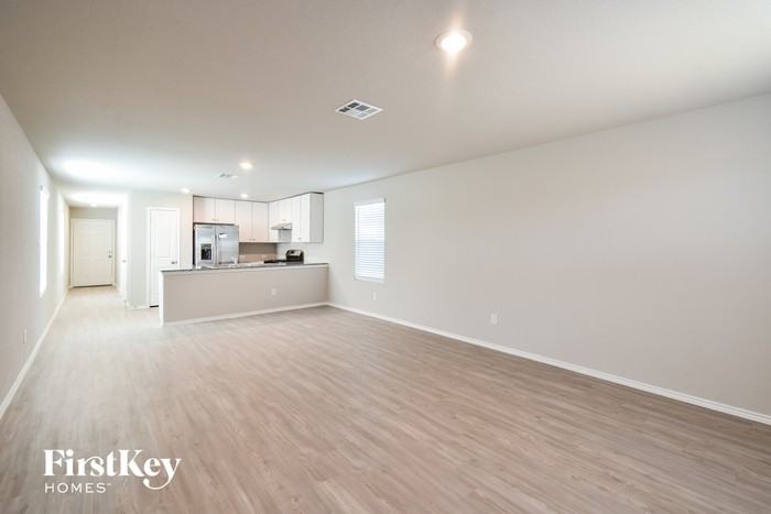 8030 Sierro Medina - Photo 3 of 15