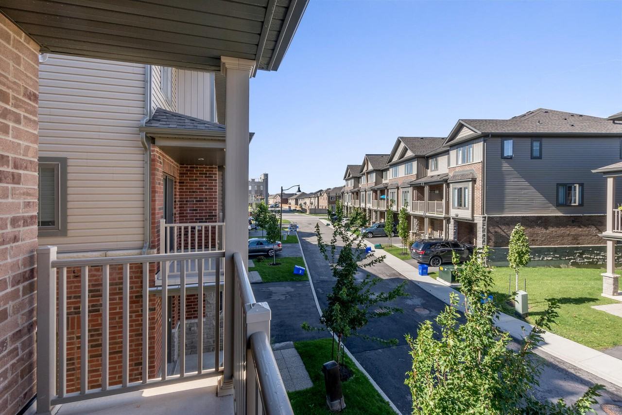 16 Ridgeside Lane - Photo 3 of 20