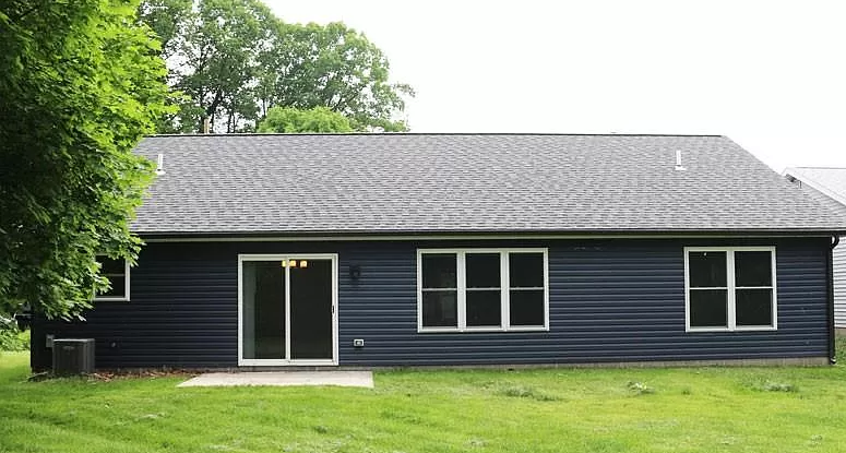 8039 Charlesderry Rd - Photo 3 of 10