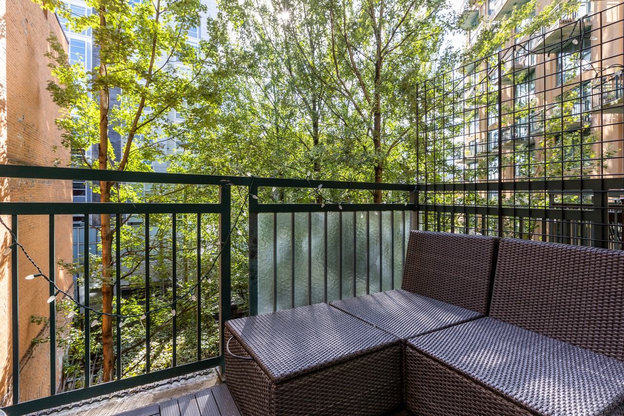 Carrall St & E Cordova St #0 - Photo 7 of 26