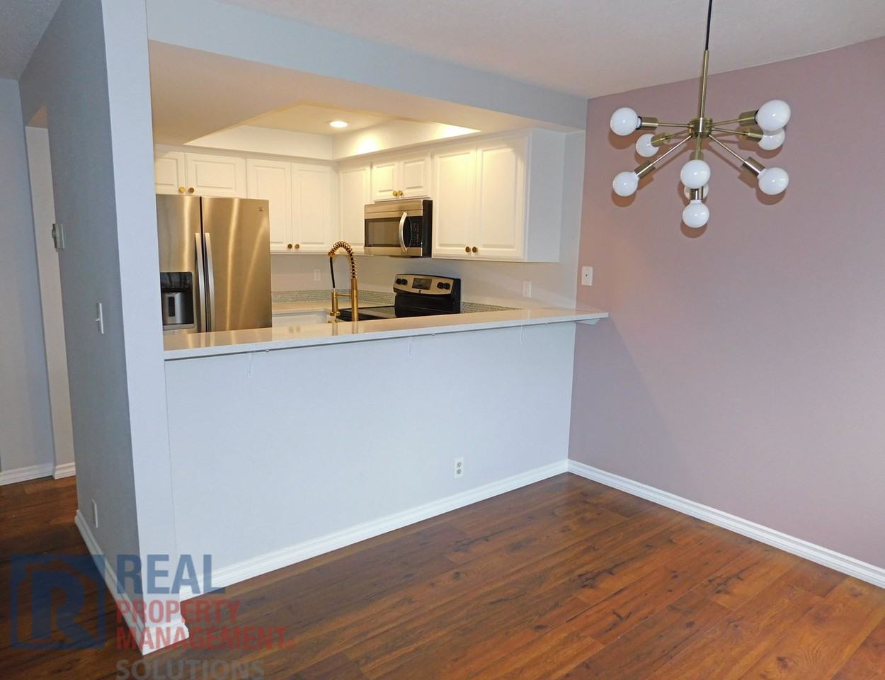 65 Galen St - Photo 3 of 33
