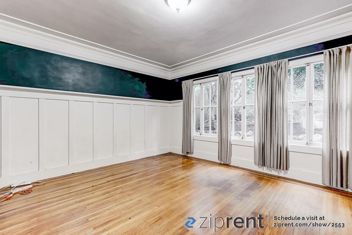 924 Clayton St - Photo 2 of 7