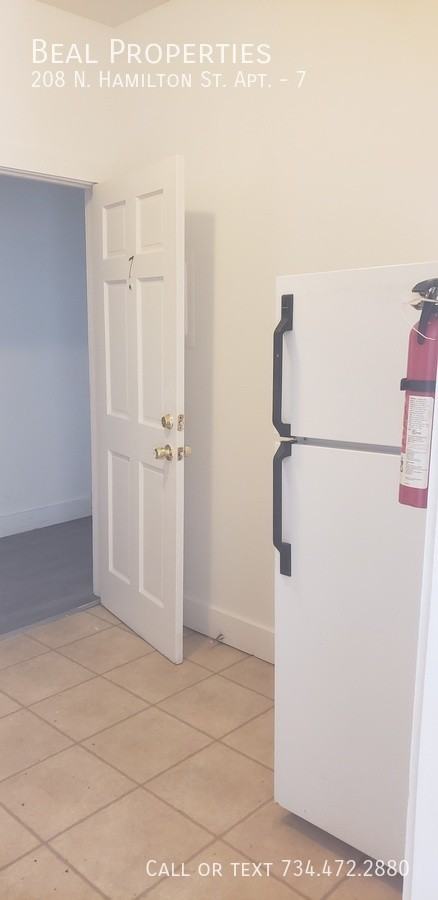 208 N Hamilton St #7 - Photo 5 of 11