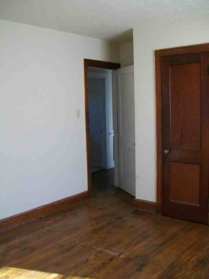 4224 Walmsley Blvd #1 - Photo 6 of 11