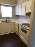 featured image of 909 Nw Summercrest Blvd Apt B #1