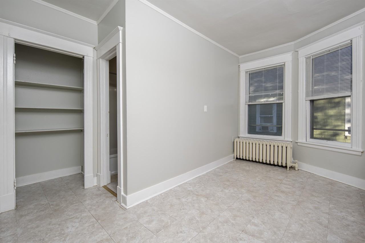 369 Morris Street - 2 #2 - Photo 2 of 26