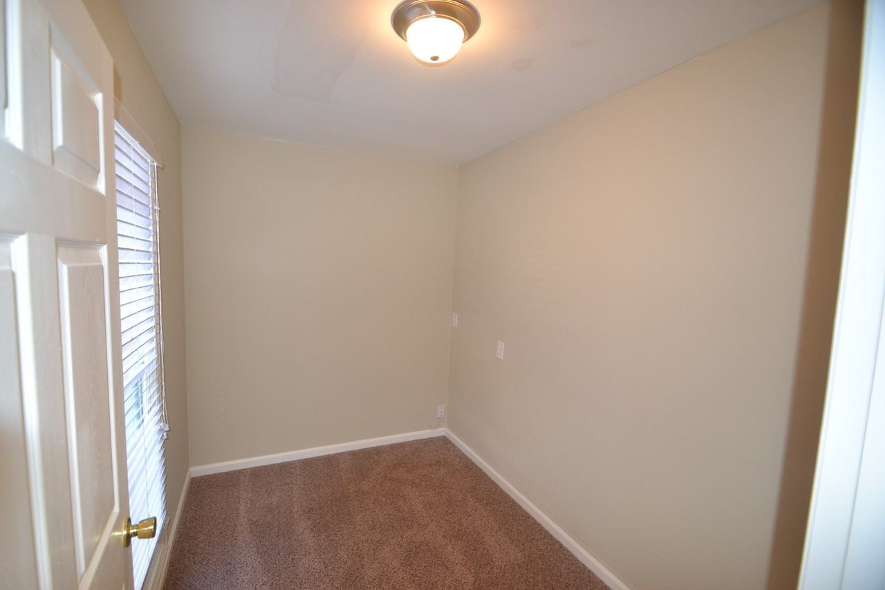10708 Summitt Tree Ct - Photo 3 of 6