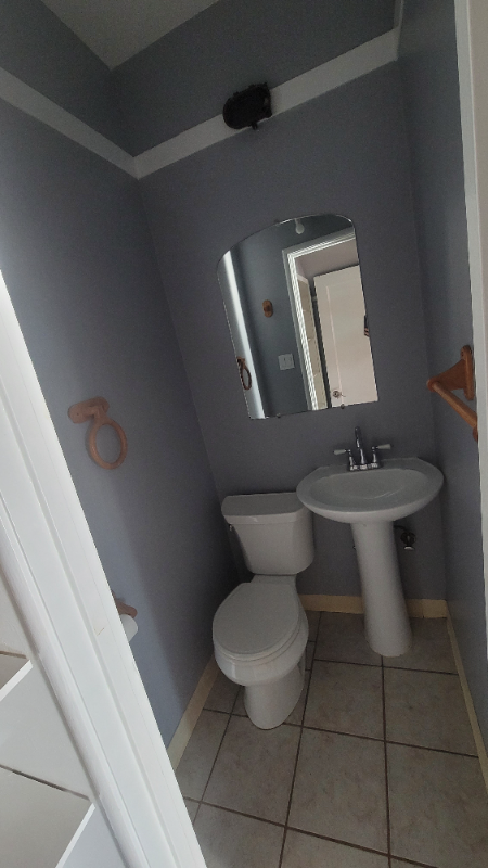 1560 Highland Blvd - Photo 2 of 20