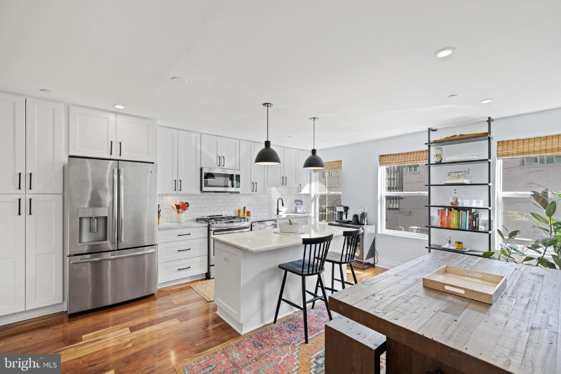 117 Quincy Pl Ne #1 - Photo 2 of 17