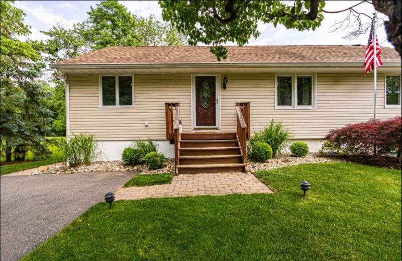 31 Elm Ave - Photo 2 of 21