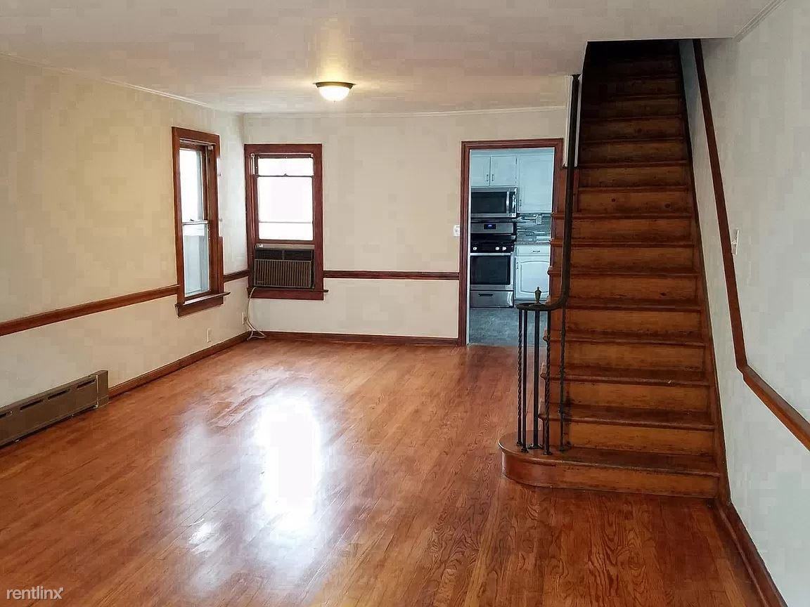 28 E Church St - Photo 2 of 7