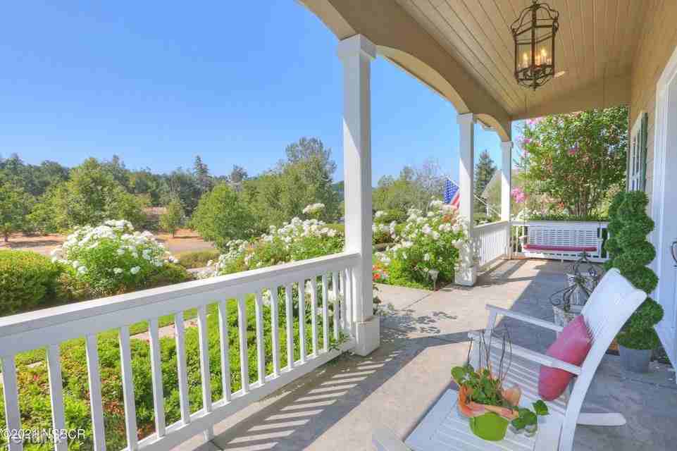 945 Old Ranch Rd - Photo 3 of 25