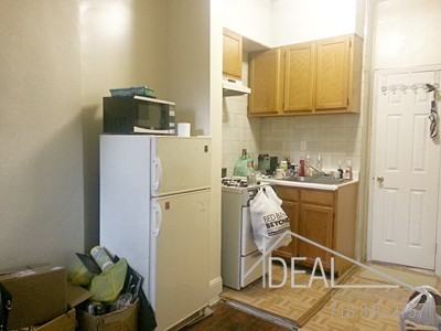 27 Middagh St 2 - Photo 2 of 2