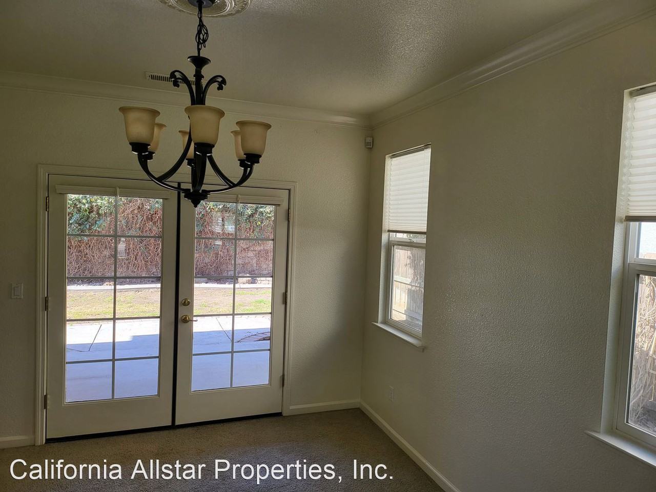 2037 Swanson Dr - Photo 2 of 21