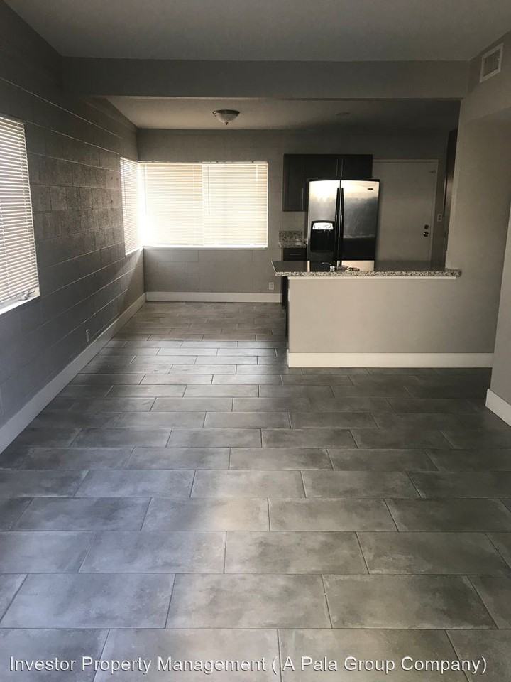 2105 15th St - Photo 2 of 10