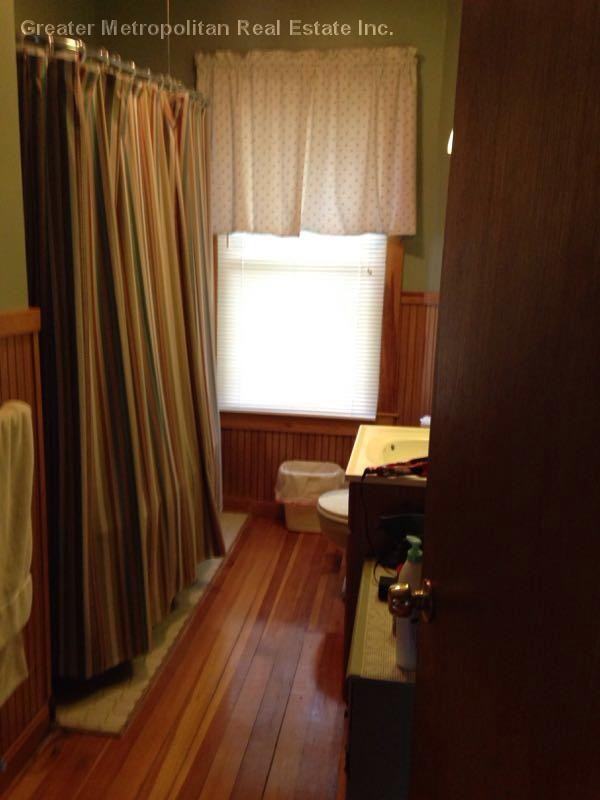 110 Fern Rd 1 - Photo 3 of 6