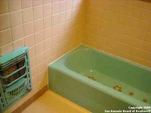 130 Loy Dr - Photo 2 of 14