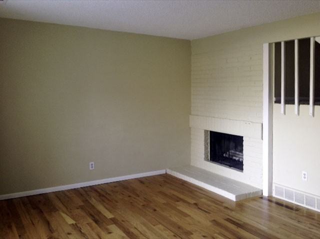 7033 S Knolls Way - Photo 3 of 9