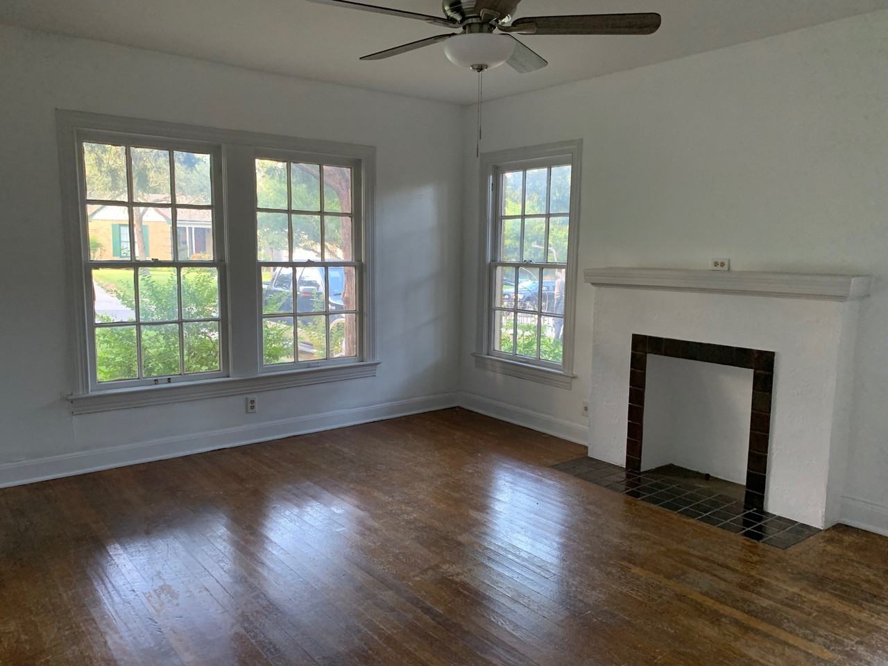 716 Newell Ave #716 - Photo 3 of 12