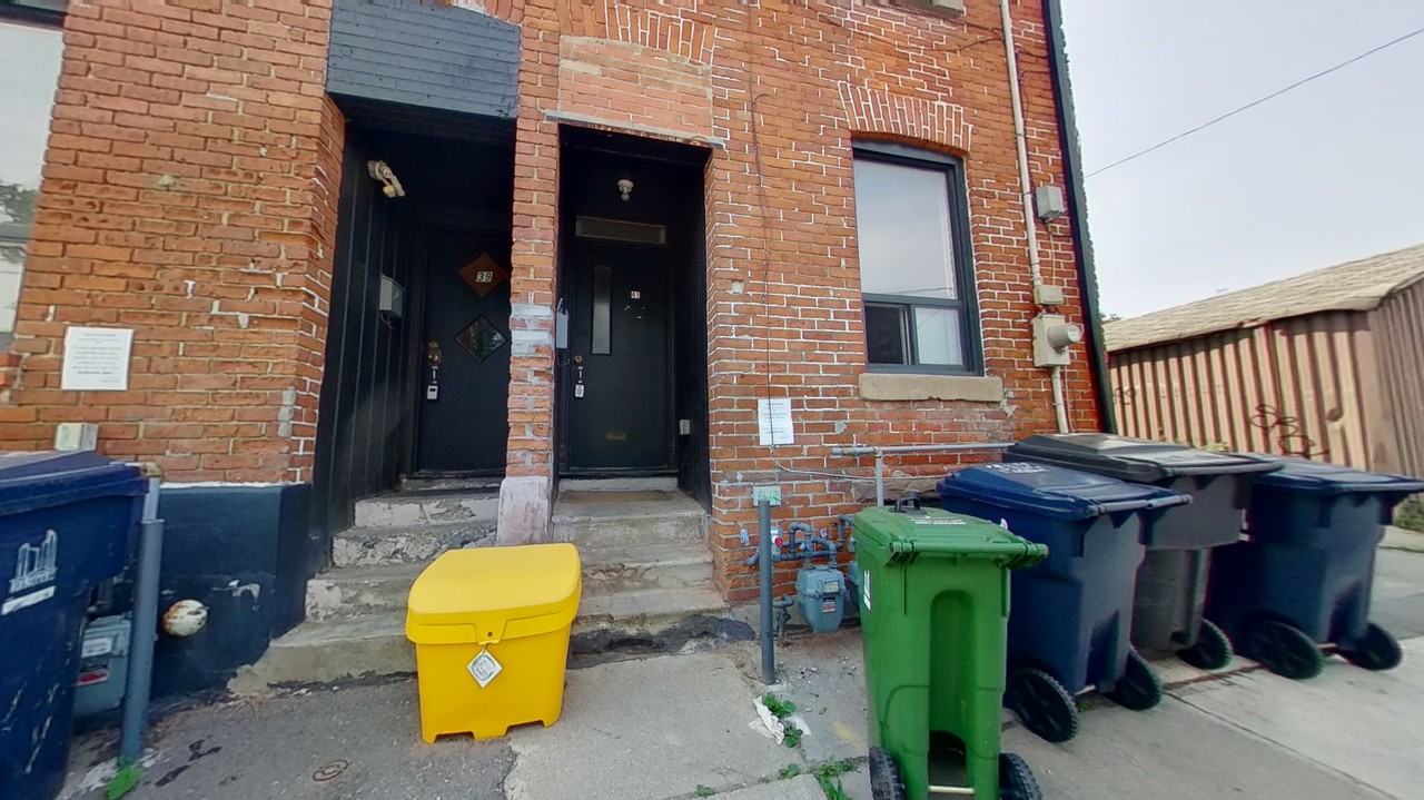 Queen St W & Ossington Ave, Toronto, ON M6J 1M8 2 Bedroom Apartment