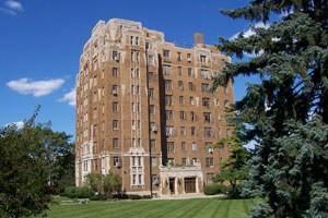 Admiral - Photo 2 of 5