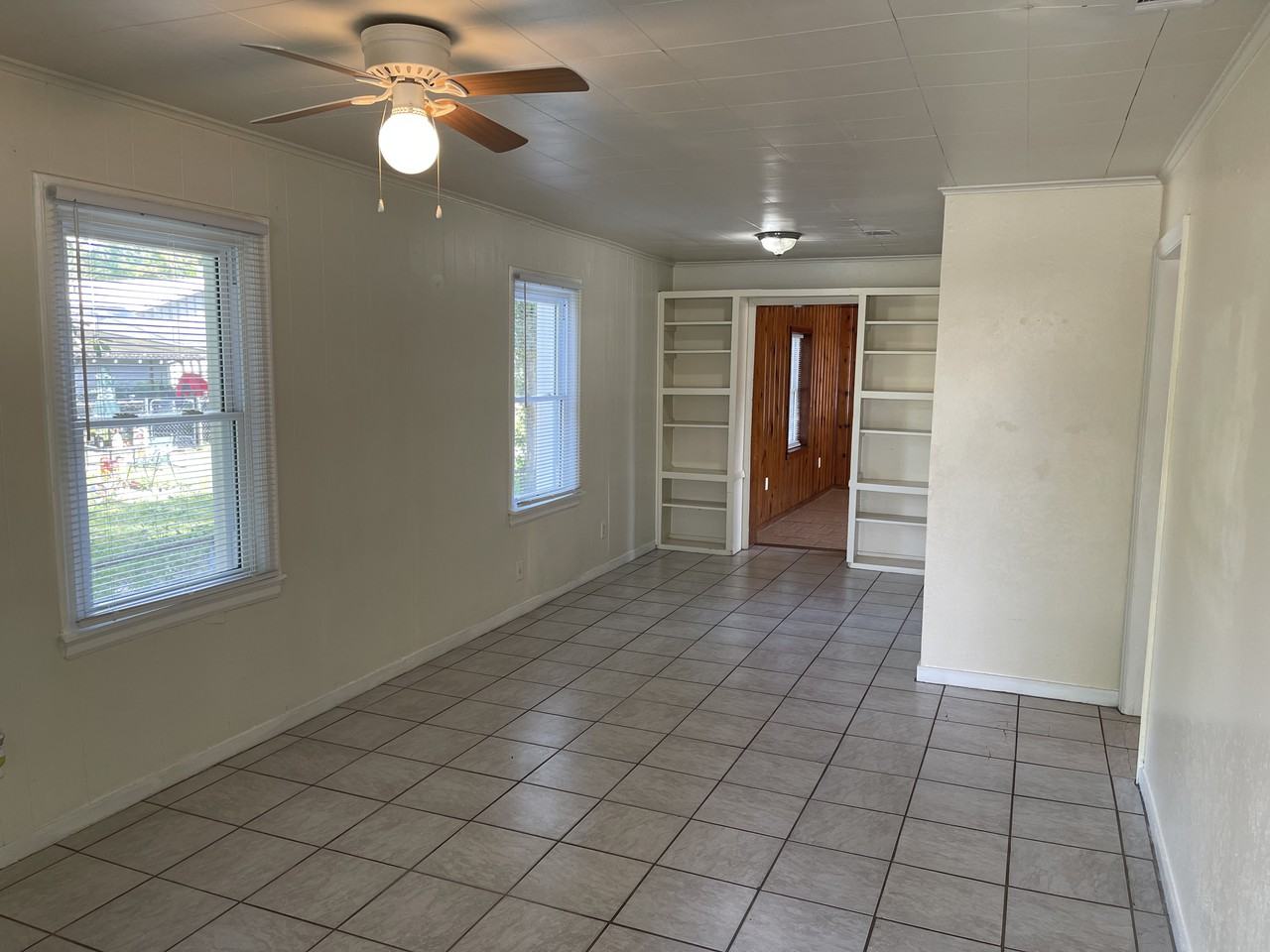 1223 Wisteria Avenue - Photo 2 of 10