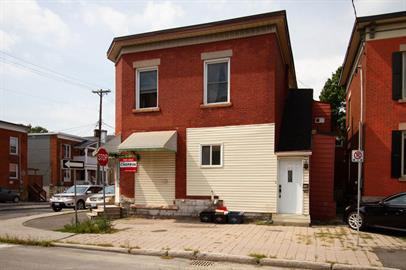 235 Percy Street - Photo 2 of 15