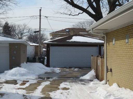 9412 Ozark St - Photo 2 of 15