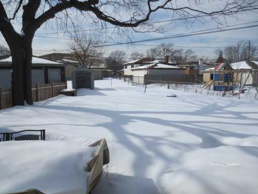 9412 Ozark St - Photo 3 of 15