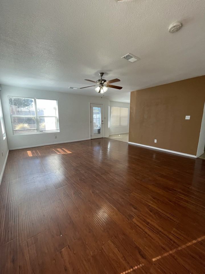 667 Vista Luna Ln Sw #1 - Photo 3 of 16