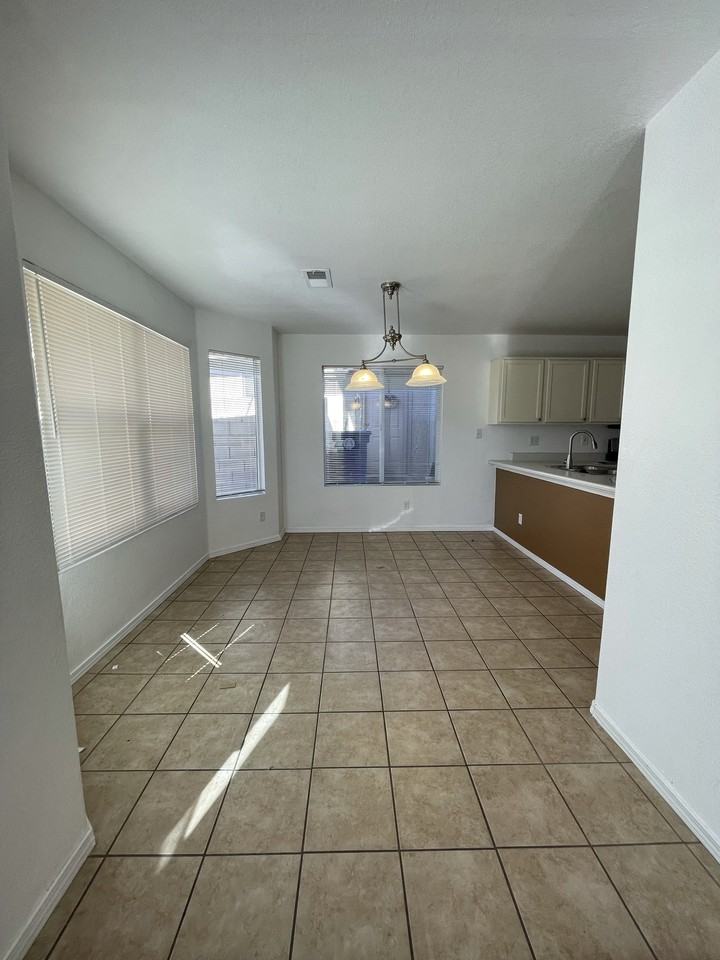 667 Vista Luna Ln Sw #1 - Photo 4 of 16