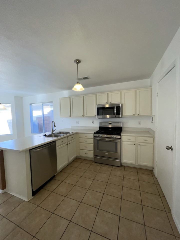 667 Vista Luna Ln Sw #1 - Photo 5 of 16