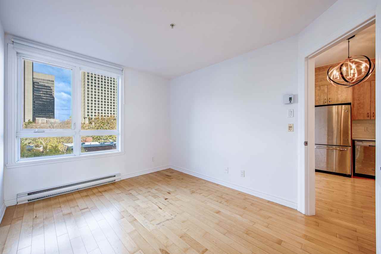 825 Boulevard René-Lévesque Est #511 - Photo 5 of 12