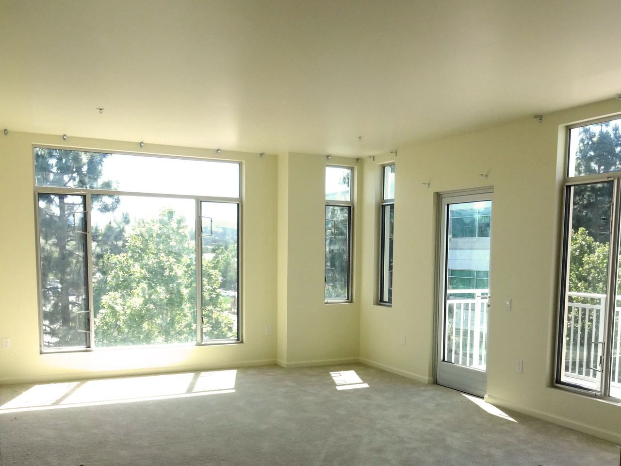 PARK PLAZA - Photo 5 of 8