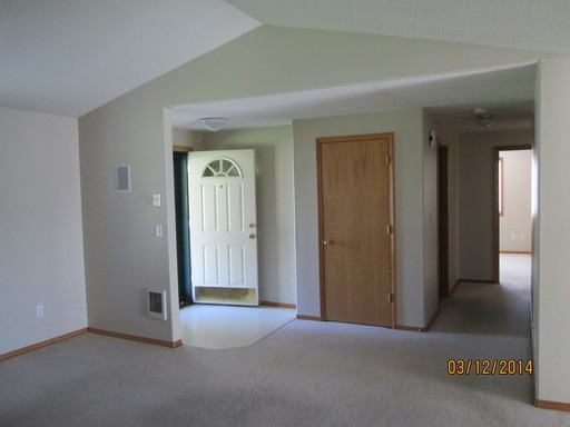 3004 NE 119th Ave - Photo 2 of 15