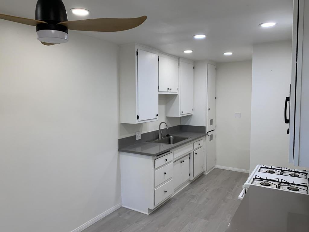 13834 13834 Christine Dr. "B" Whittier, CA ##Ca - Photo 5 of 18
