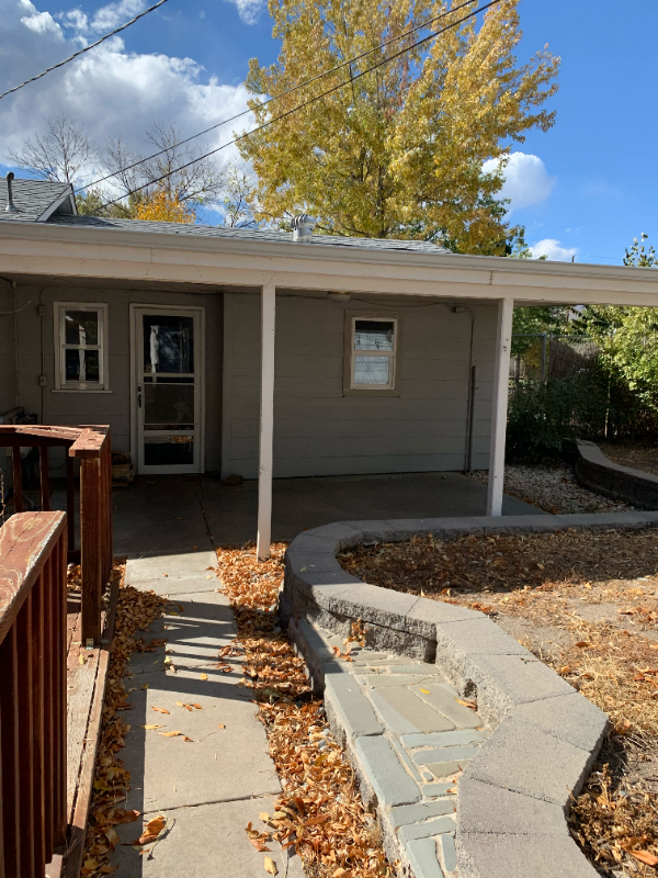 3911 Azalea Street - Photo 3 of 28