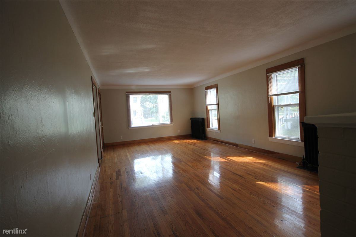 1002 S Westnedge Ave - Photo 2 of 10