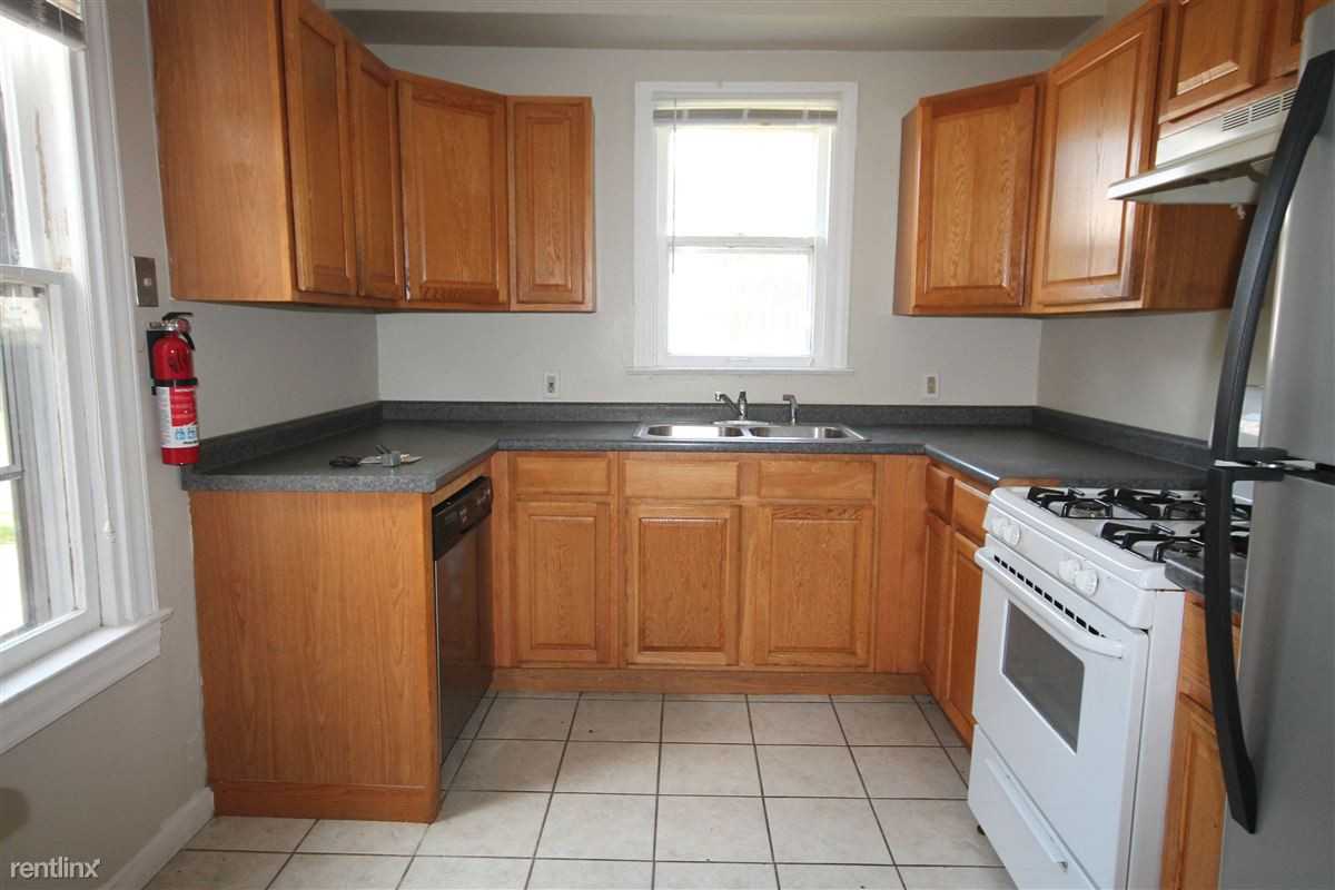 1002 S Westnedge Ave - Photo 3 of 10