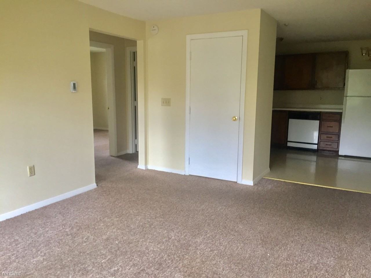 28 Dinan Dr - Photo 2 of 10